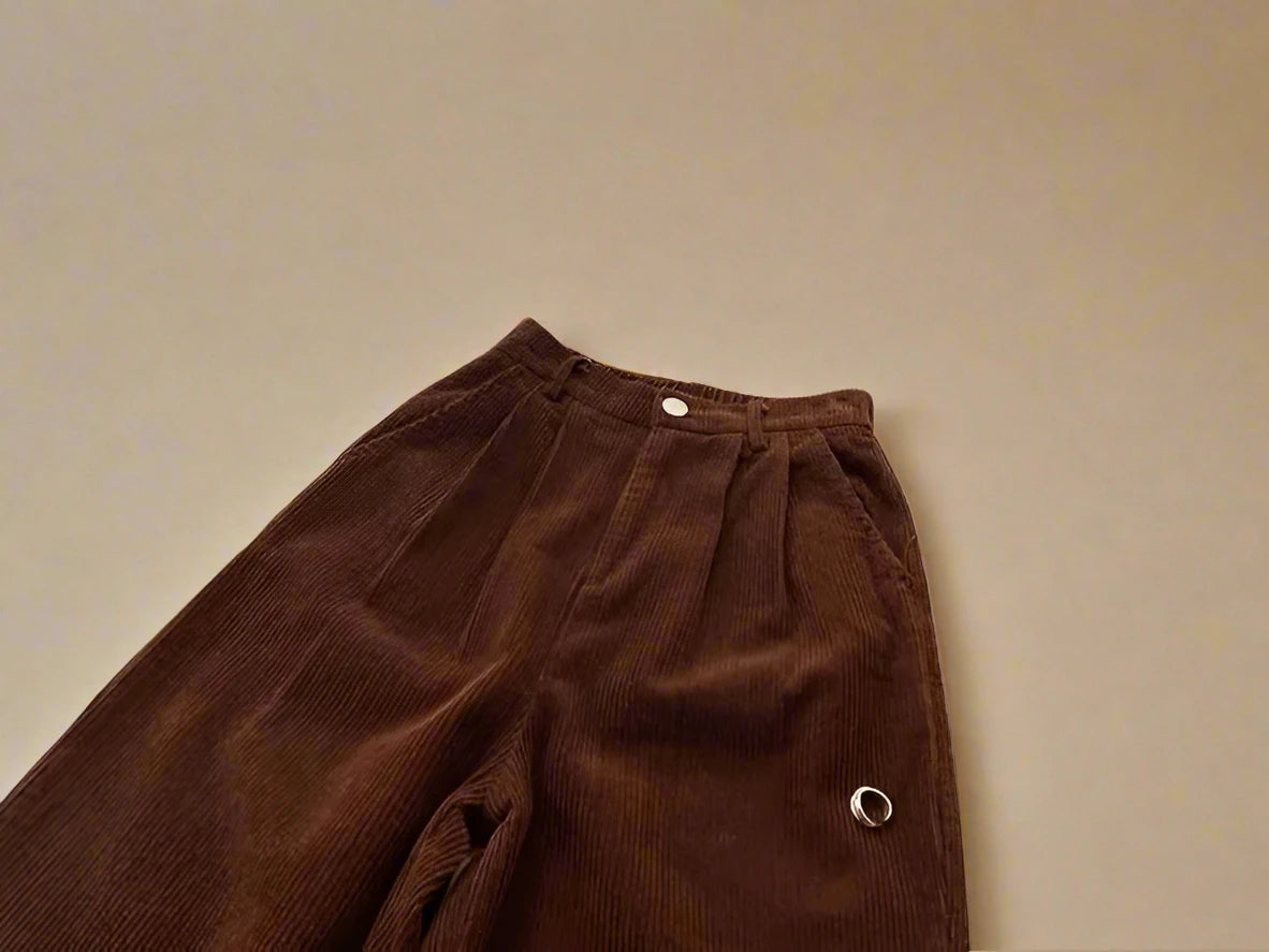 Retro Pants in Brown