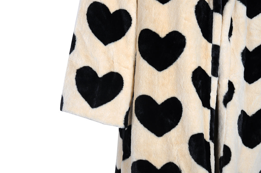 Faux Fur Heart Coat | Dreamofthe90s